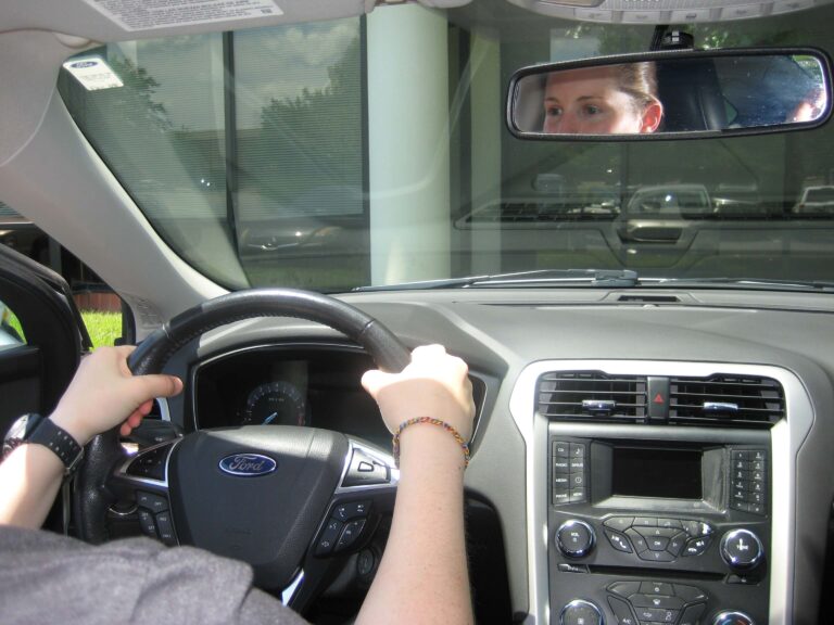 Discomfort Checking Blinds Spots When Driving
