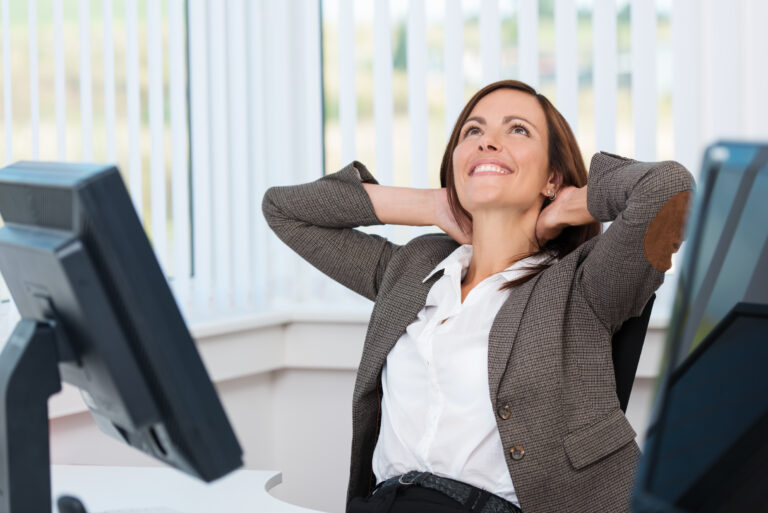 4 Tips for Working at a Desk